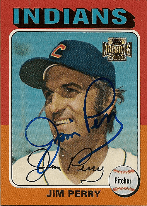 JIM PERRY Autographed 2001 Topps Archive Card