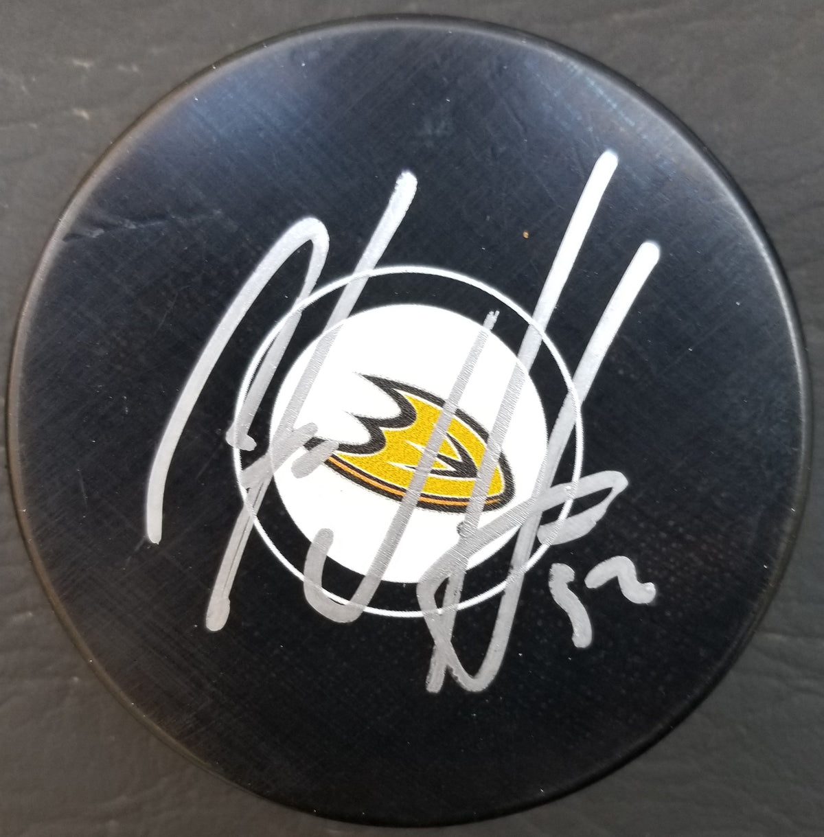 Autographed ANTOINE VERMETTE Anaheim Ducks Hockey Puck