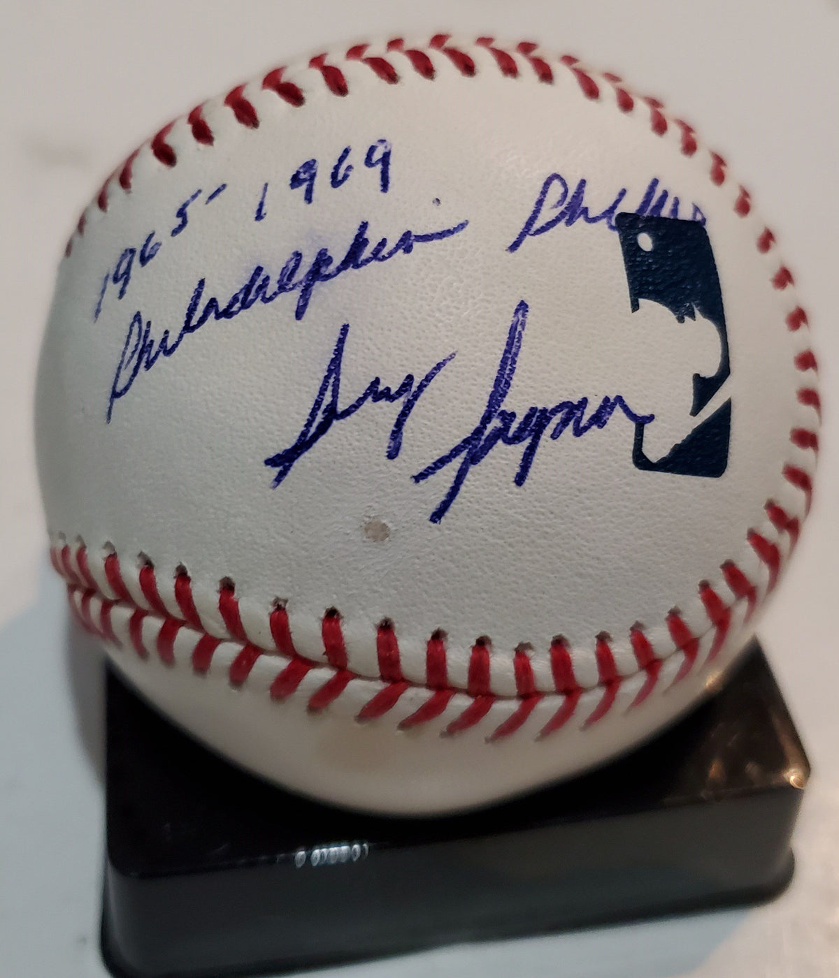 Autographed GARY WAGNER Official Major League Baseball