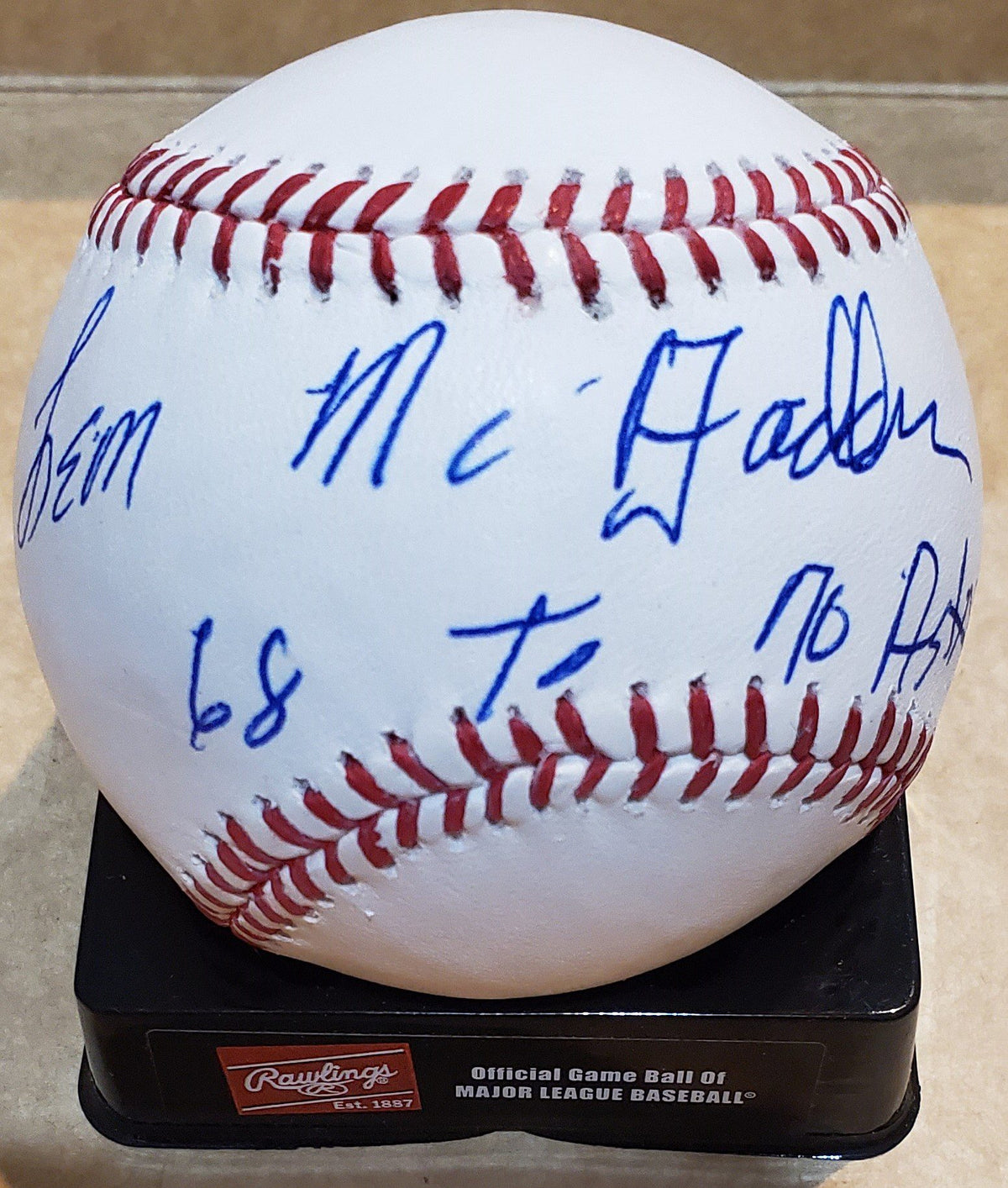 Autographed LEON MCFADDEN Official Major League Baseball