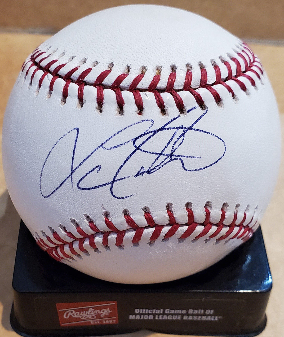 Autographed LANCE CARTER Official Major League Baseball