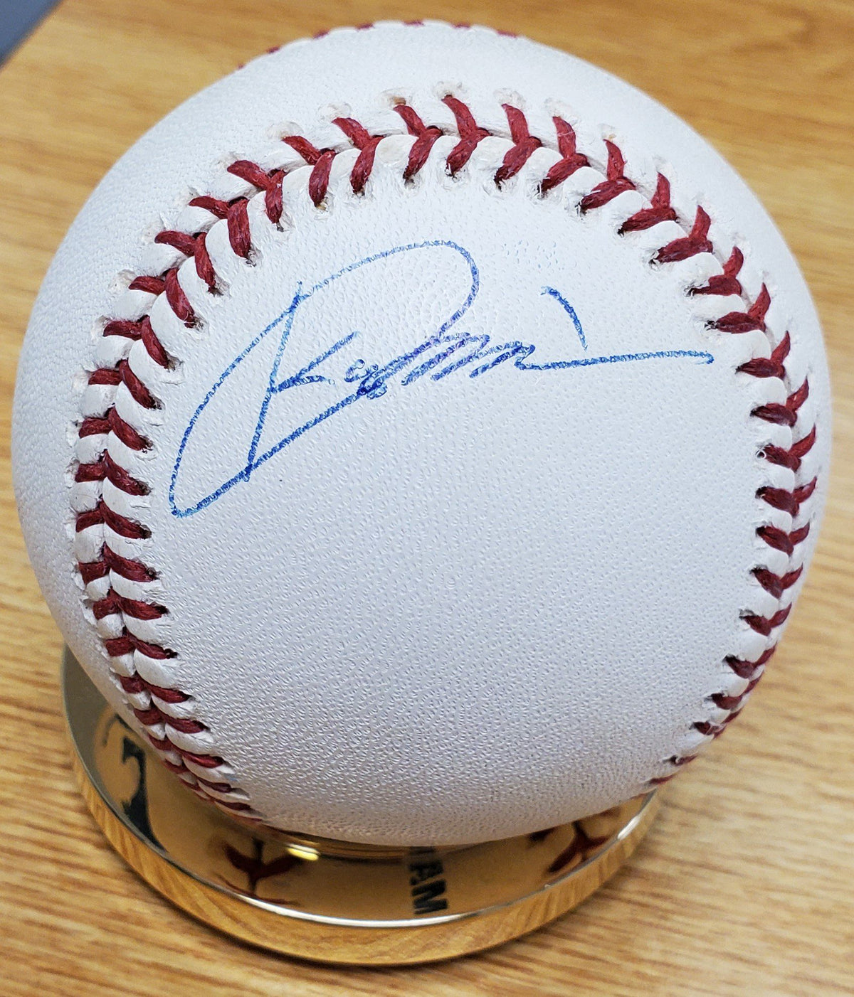 Autographed KAZ MATSUI Official Major League Baseball