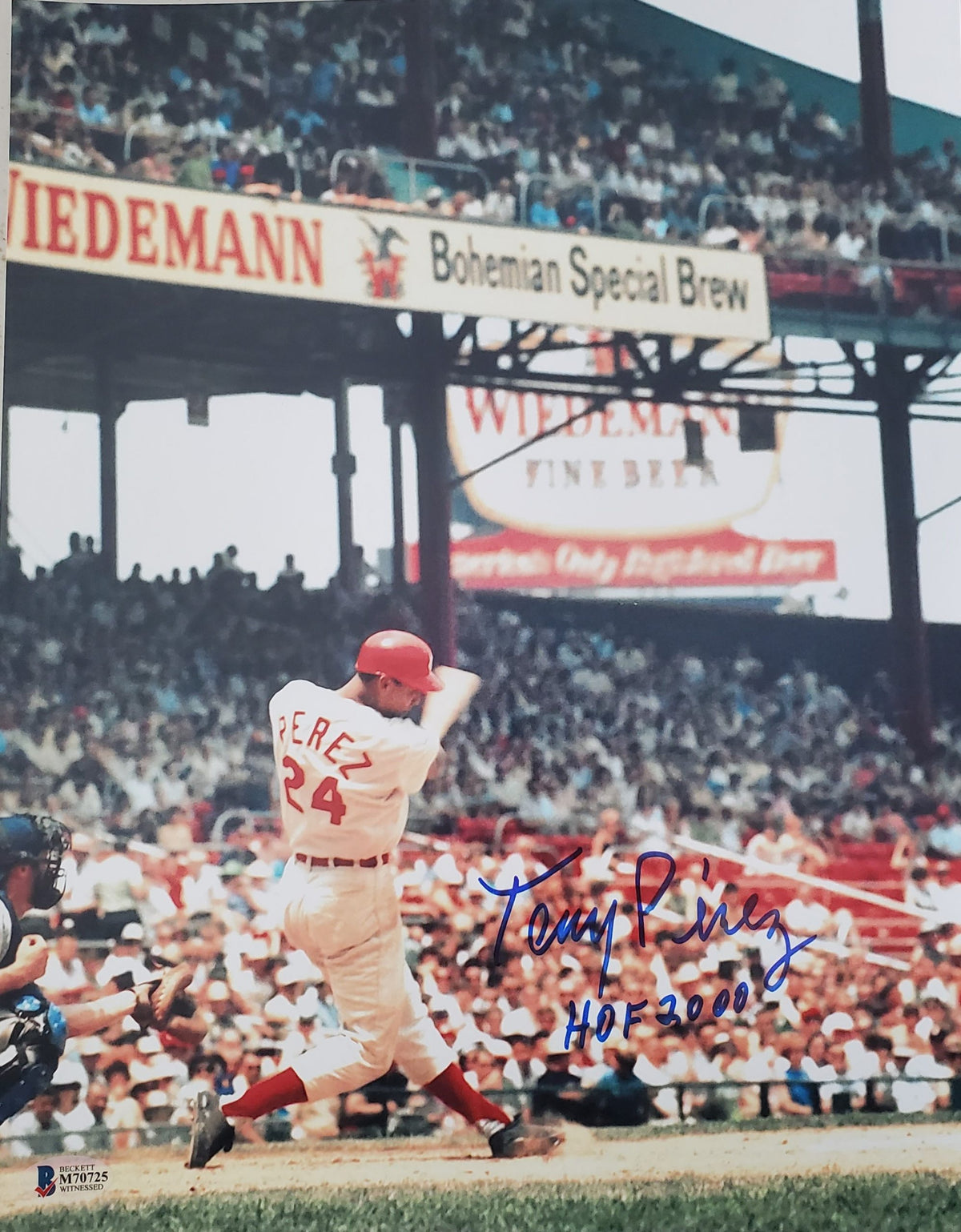 Autographed Tony Perez Cincinnati Reds 11x14 Photo