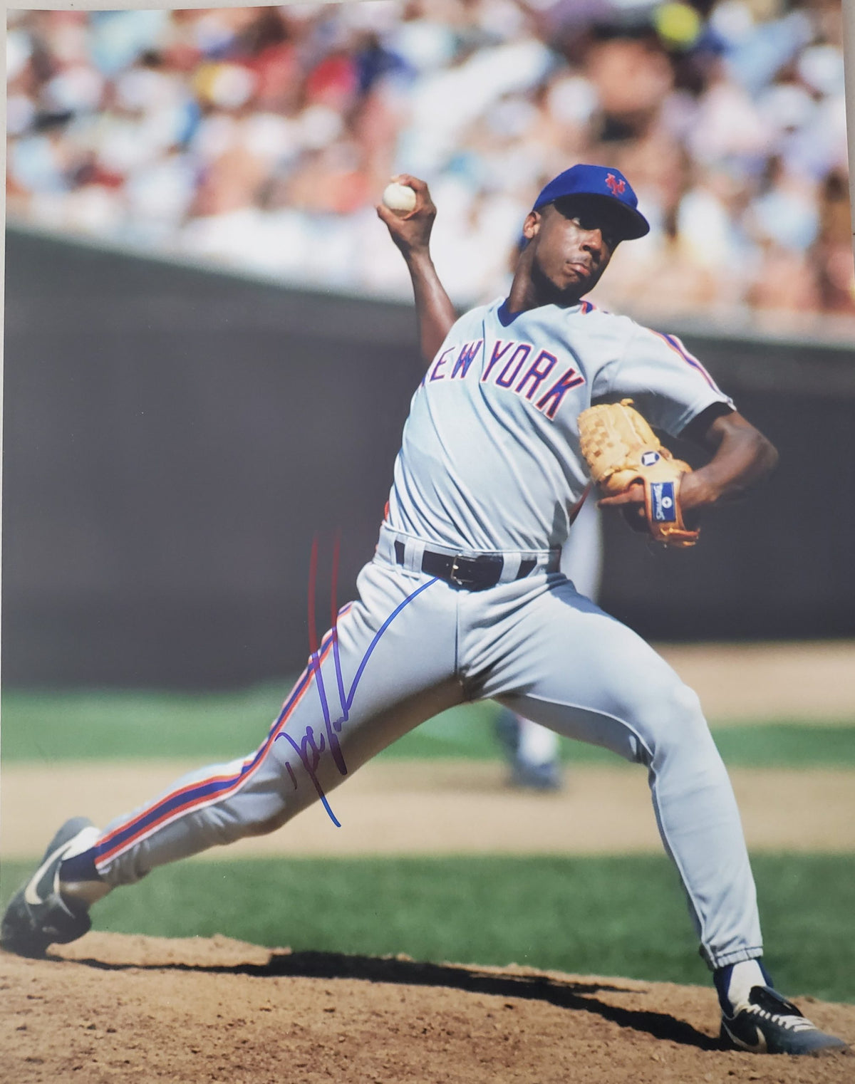 AUTOGRAPHED Doc Gooden New York Mets 11x14 Photo