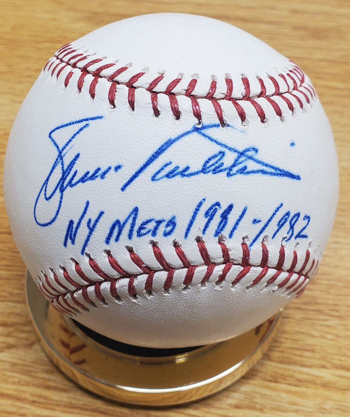 Autographed Ellis Valentine "NY 1981-82 " Official Rawlings Major League Baseball - COA