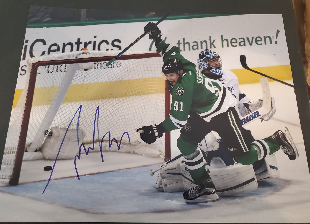 Autographed 11X14 TYLER SEGUIN Dallas Stars Photo