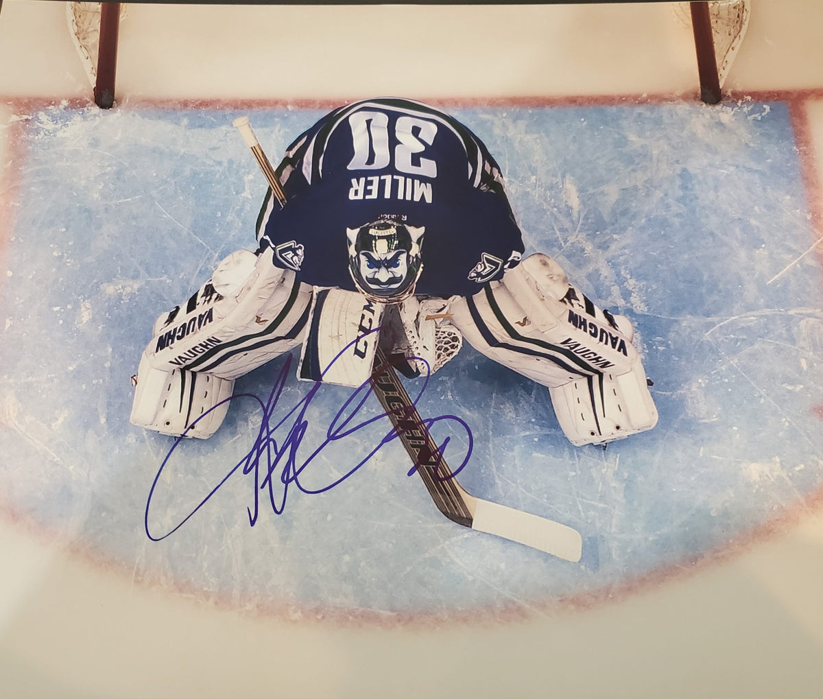 Autographed 11x14 RYAN MILLER Vancouver Canucks Photo