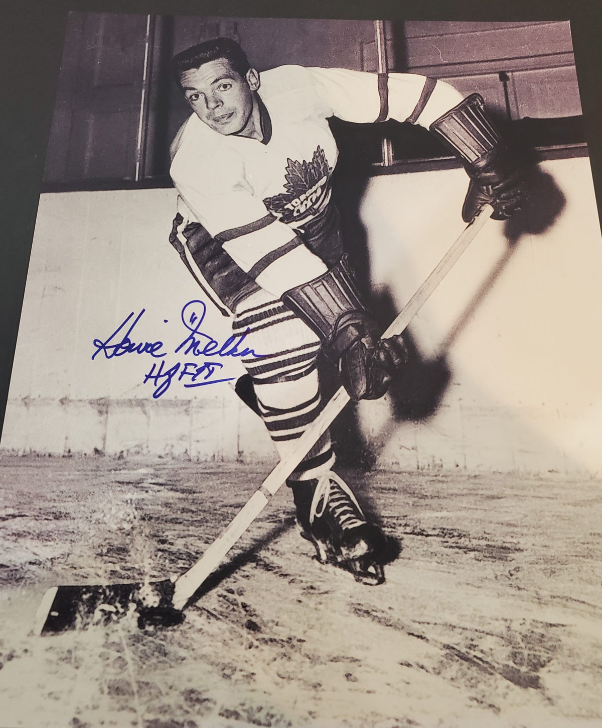 Autographed 11x14 HOWIE MEEKER Toronto Maple Leafs  Photo