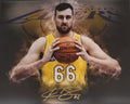 AUTOGRAPHED ANDREW BOGUT 11x14 Los Angeles Lakers Photo