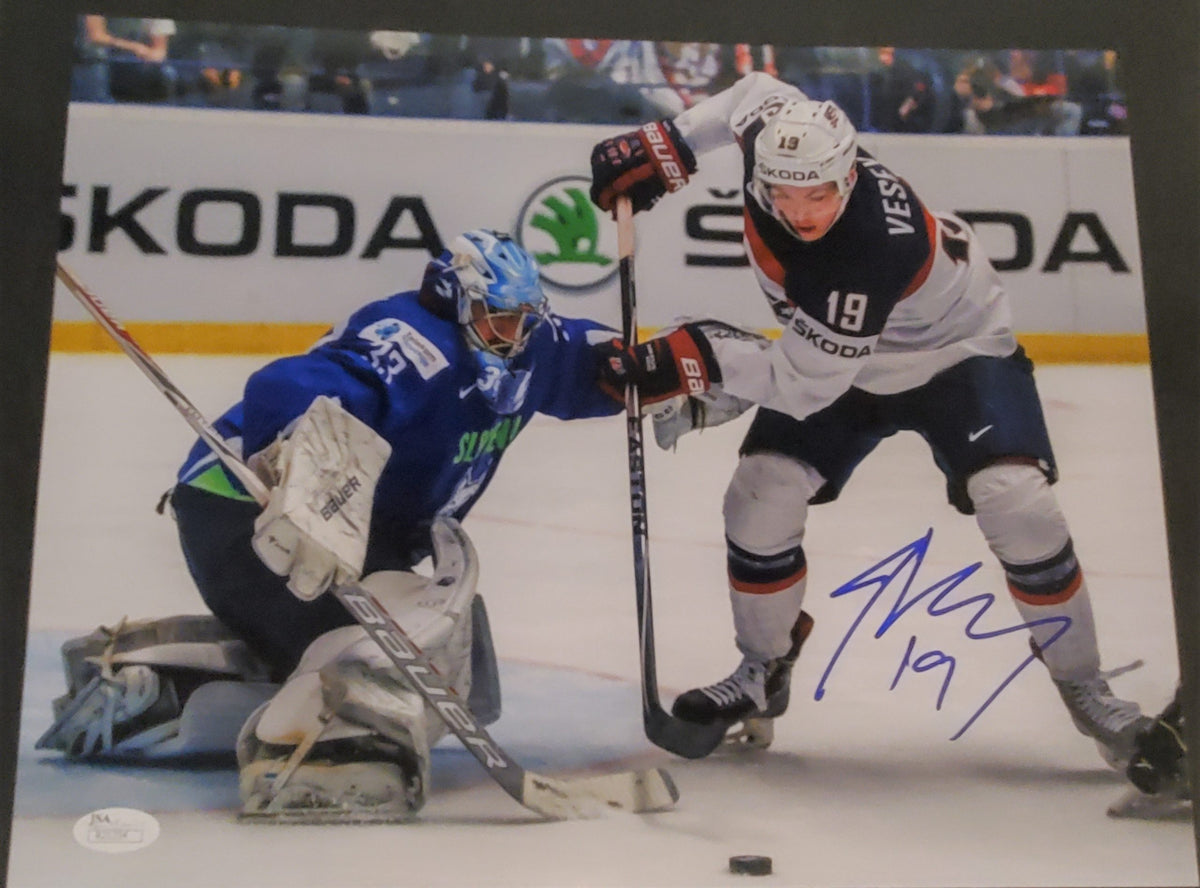 Autographed JIMMY VESEY USA Hockey 11x14 Photo JSA