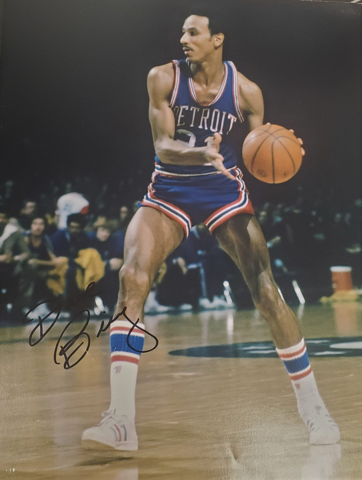 Autographed DAVE BING Detroit Pistons 11x14 Photo