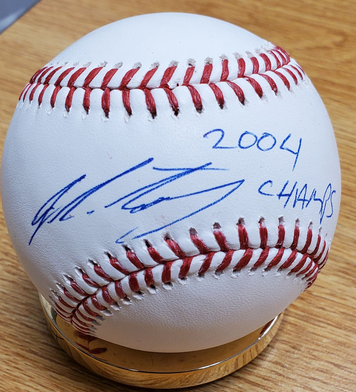 Autographed JULIAN TAVAREZ 2004 Champs Official Major League Baseball