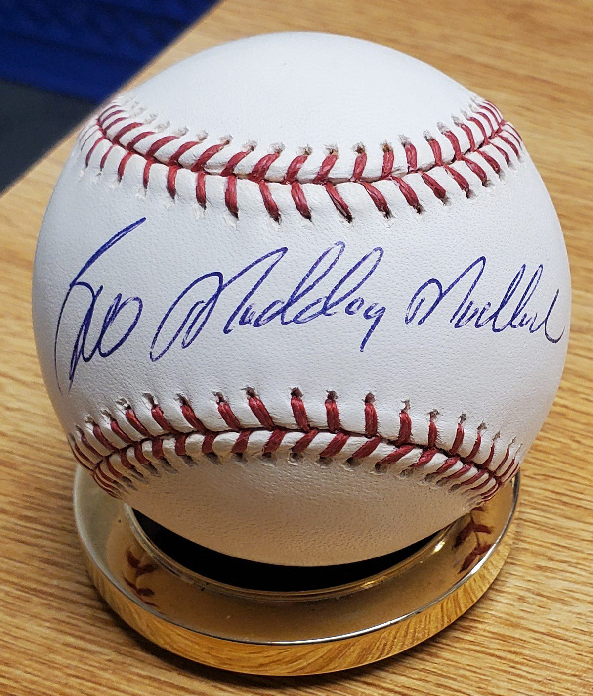 Autographed BILL MADLOCK "Mad dog" Official Major League Baseball