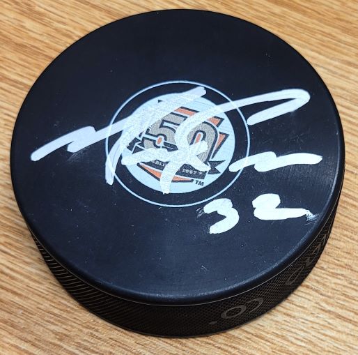 Autographed MURRAY CRAVEN Philadelphia Flyers 50th Anniversary Hockey Puck