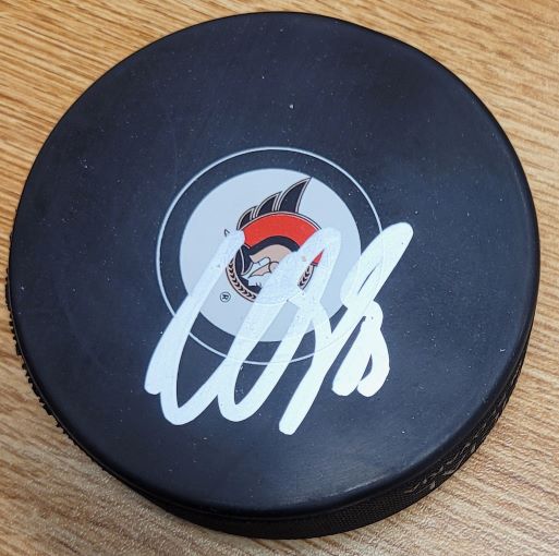 Autographed CLAUDE GIROUX Ottawa Senators Hockey Puck