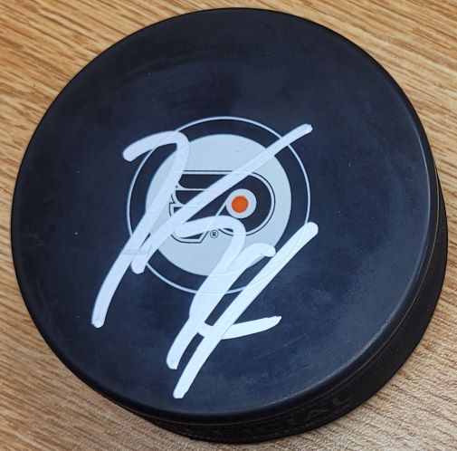 Autographed KEVIN HAYES Philadelphia Flyers Hockey Puck