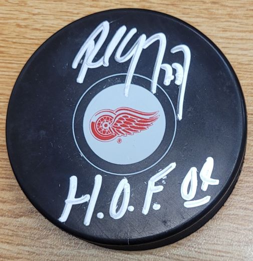 Autographed PAUL COFFEY "HOF 04" Detroit Red Wings Hockey Puck