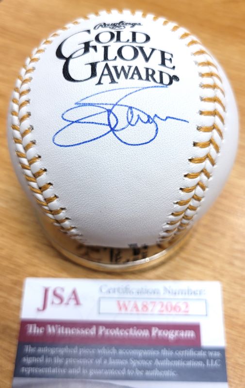 Autographed JIM PALMER Gold Glove Official Rawlings Major League Baseball JSA