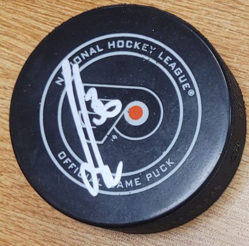 Autographed MICHAL NEUVIRTH Philadelphia Flyers Game Hockey Puck