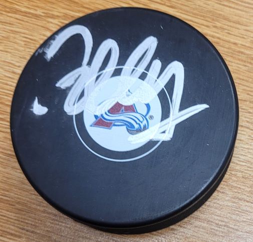 Autographed BOB HARTLEY Colorado Avalanche Hockey Puck