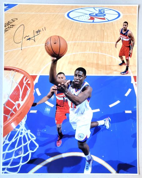 Autographed JRUE HOLIDAY Philadelphia 76ers 16x20 Photo