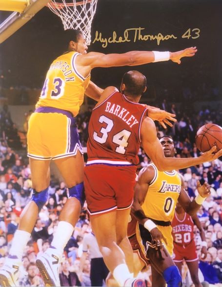Autographed MYCHAL THOMPSON Los Angeles Lakers 16x20 photo
