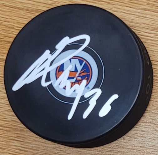 AUTOGRAPHED ISAIAH GEORGE New York Islanders Hockey Puck