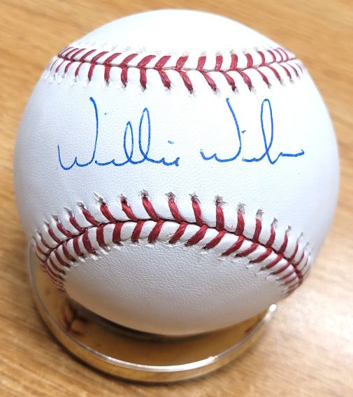 Autographed WILLIE WILSON Official Major League Baseball