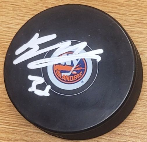 AUTOGRAPHED KYLE MCLEAN New York Islanders Hockey Puck