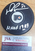 Autographed DARRYL SITTLER "HHOF 1989" Philadelphia Flyers Hockey Puck JSA Witness