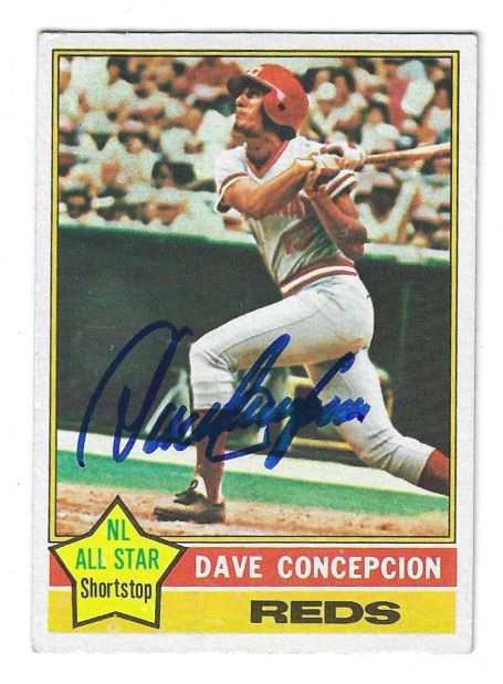 Autographed DAVE CONCEPCION Cincinnati Reds 1976 Topps Card