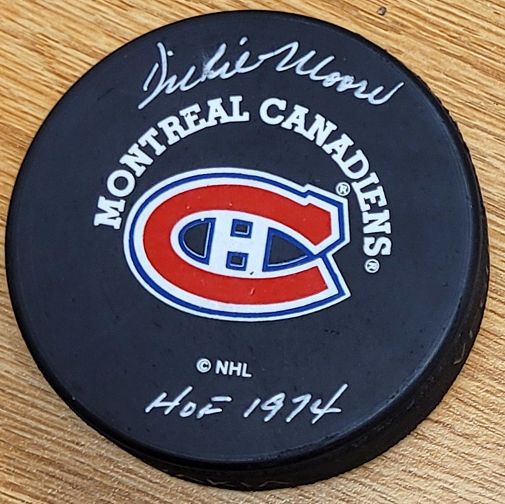 AUTOGRAPHED DICKIE MOORE "HOF 1974" Montreal Canadiens  Hockey Puck