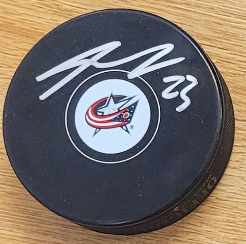 Autographed SEAN MONAHAN Columbus Blue Jackets Hockey Puck