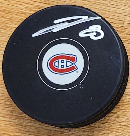 Autographed JOE VELENO Montreal Canadiens Hockey Puck