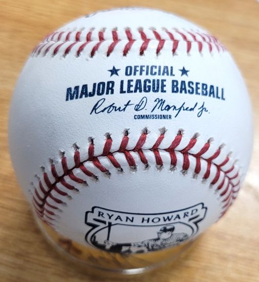 RYAN HOWARD Autographed Ryan Howard Logo Official Major League Baseball