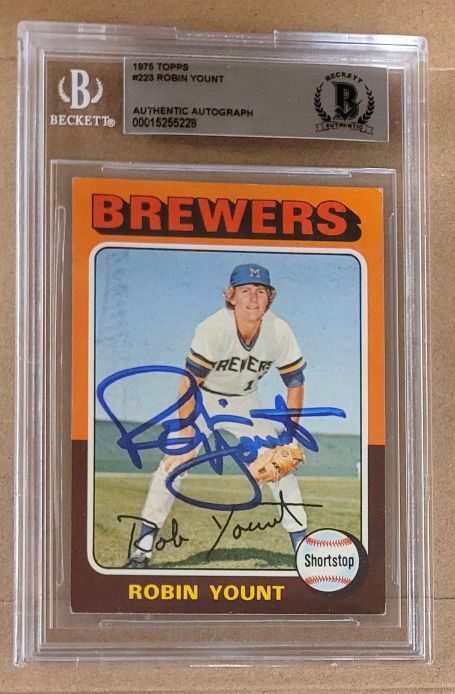 Signed Robin Yount Brewers 1975 Topps Rookie card #223 BAS Beckett Slabbed