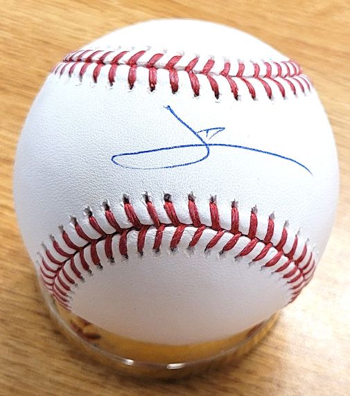 Autographed LEO DE VRIES Official Major League Baseball