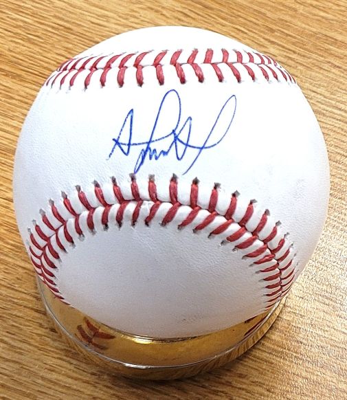 Autographed FRANKLIN ARIAS Official Major League Baseball