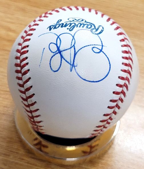 Autographed BRET BOONE Official Major League Baseball