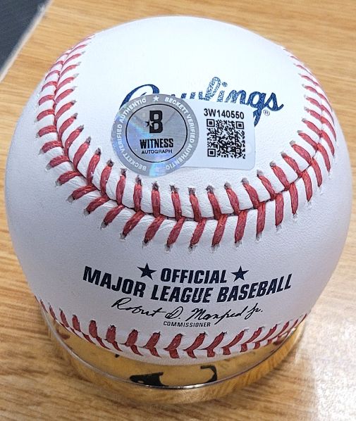 Autographed FREDDY GARCIA "05 WSC" Official Rawlings Major League Baseball Beckett Witnessed