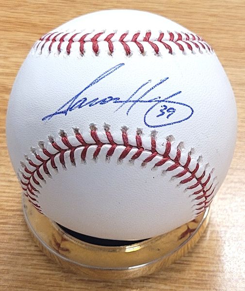Autographed AARON HARANG Official Major league Baseball