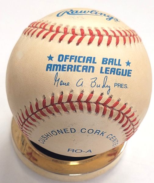 Autographed "Orlando Hernandez" Official American League Baseball