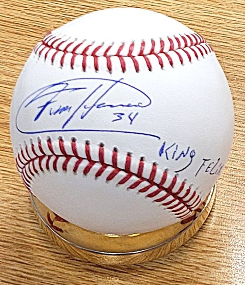 Autographed FELIX HERNANDEZ "King Felix" Official Rawlings Major League Baseball JSA