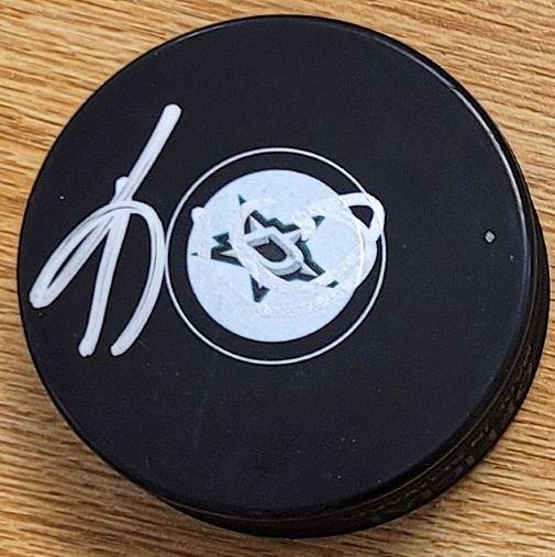 Autographed KEN HITCHCOCK Dallas Stars Hockey Puck