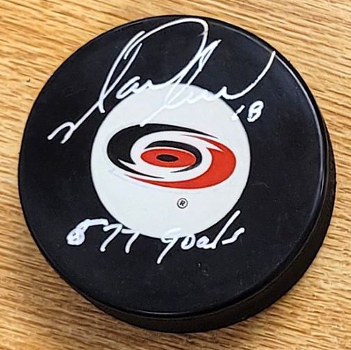 AUTOGRAPHED Mark Recchi "577 Goals" Carolina Hurricanes Hockey Puck
