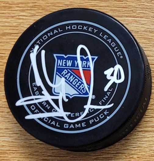 Autographed HENRIK LUNDQVIST New York Rangers Game Hockey Puck