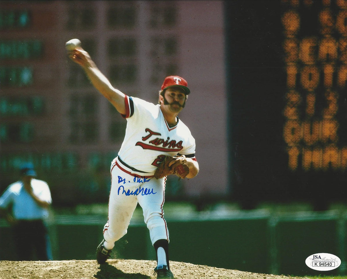 Dr. Mike Marshall Minnesota Twins 8x10 photo - JSA Authenticated