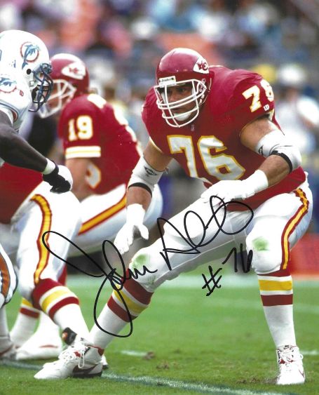 Autographed JOHN ALT 8x10 Kansas City Chiefs Photo