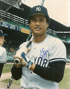 AUTOGRAPHED  photo JUAN BENIQUEZ New York Yankees