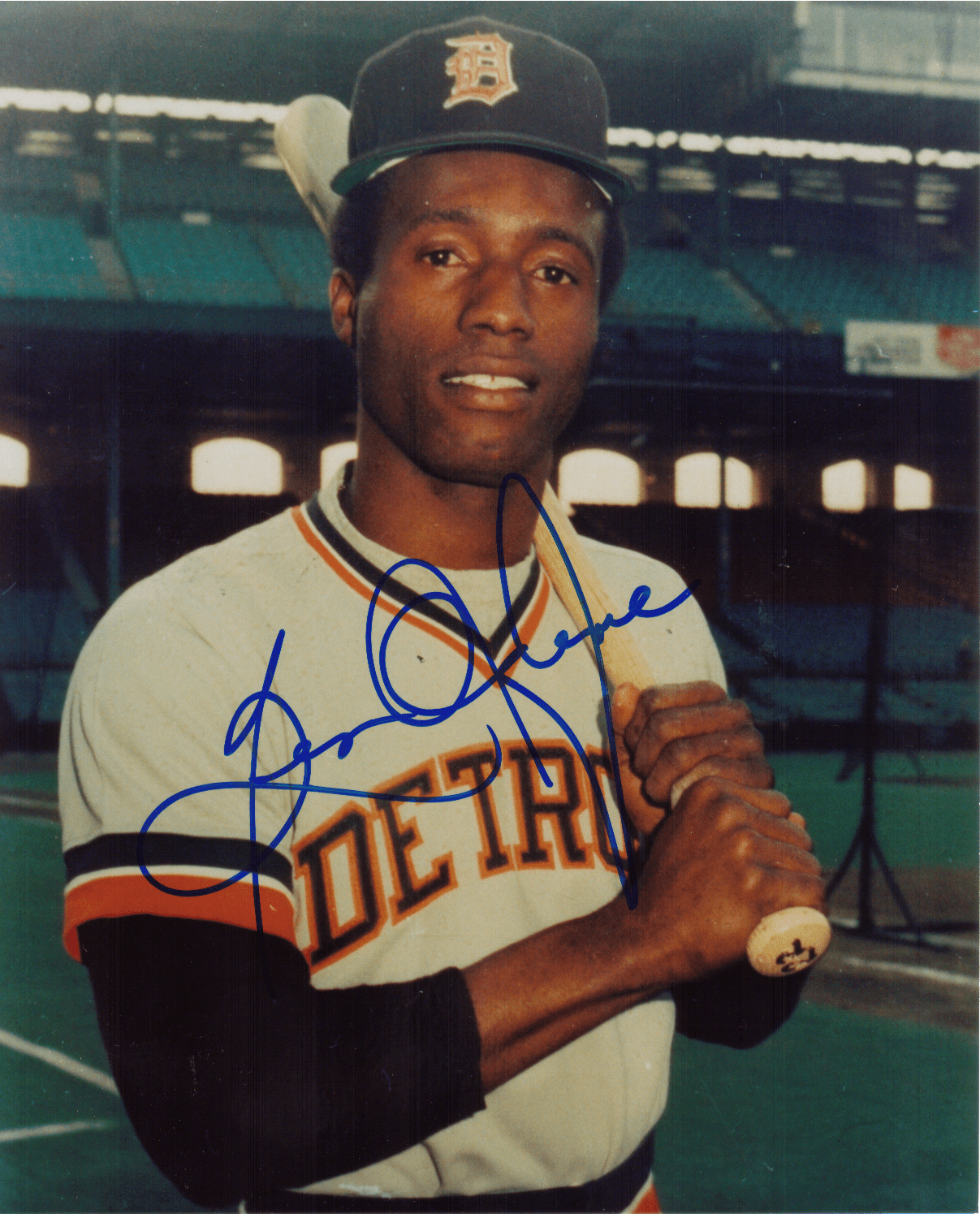 AUTOGRAPHED BEN OGLIVIE 8x10 Detroit Tigers Photo